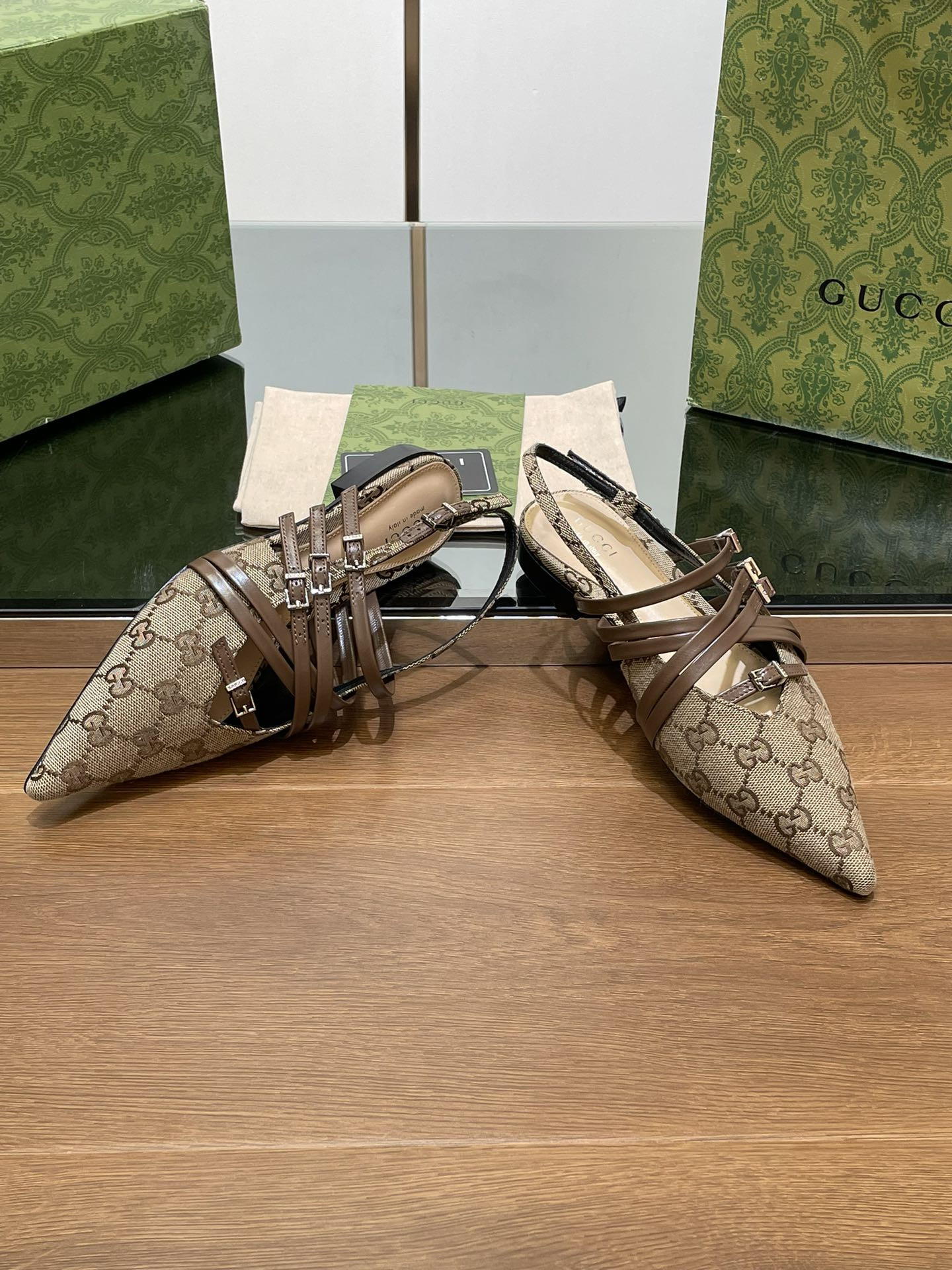 UA GUCCI Strappy Ballet Flat