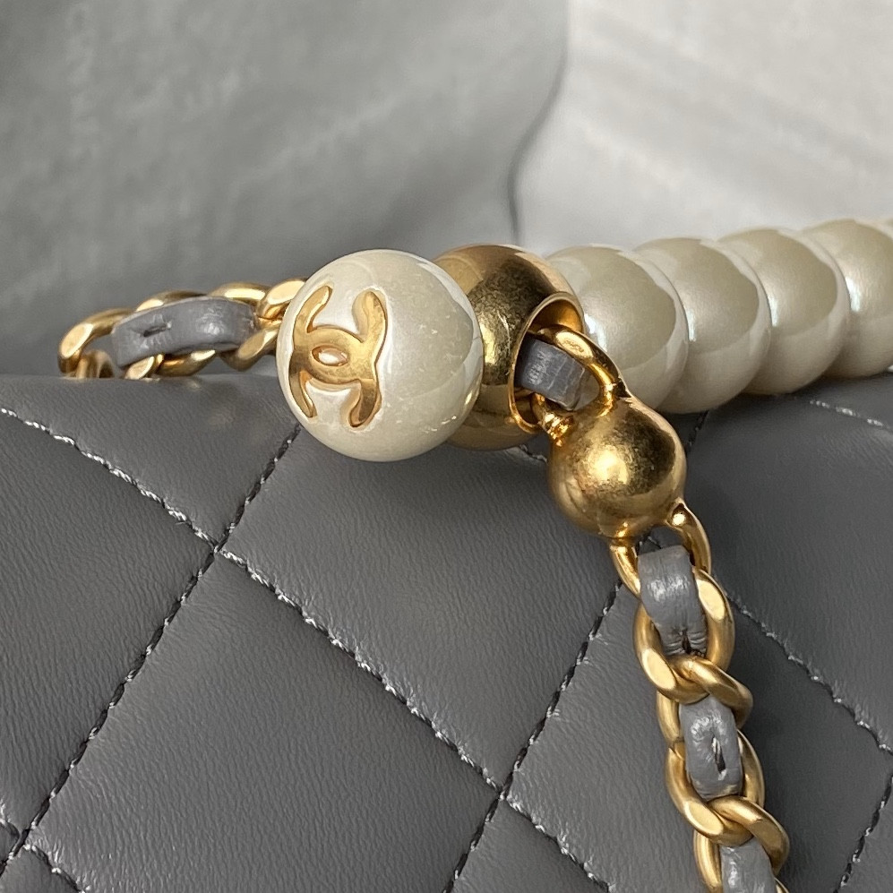 CHANEL MINI FLAP BAG WITH TOP HANDLE 12.5×19×7cm