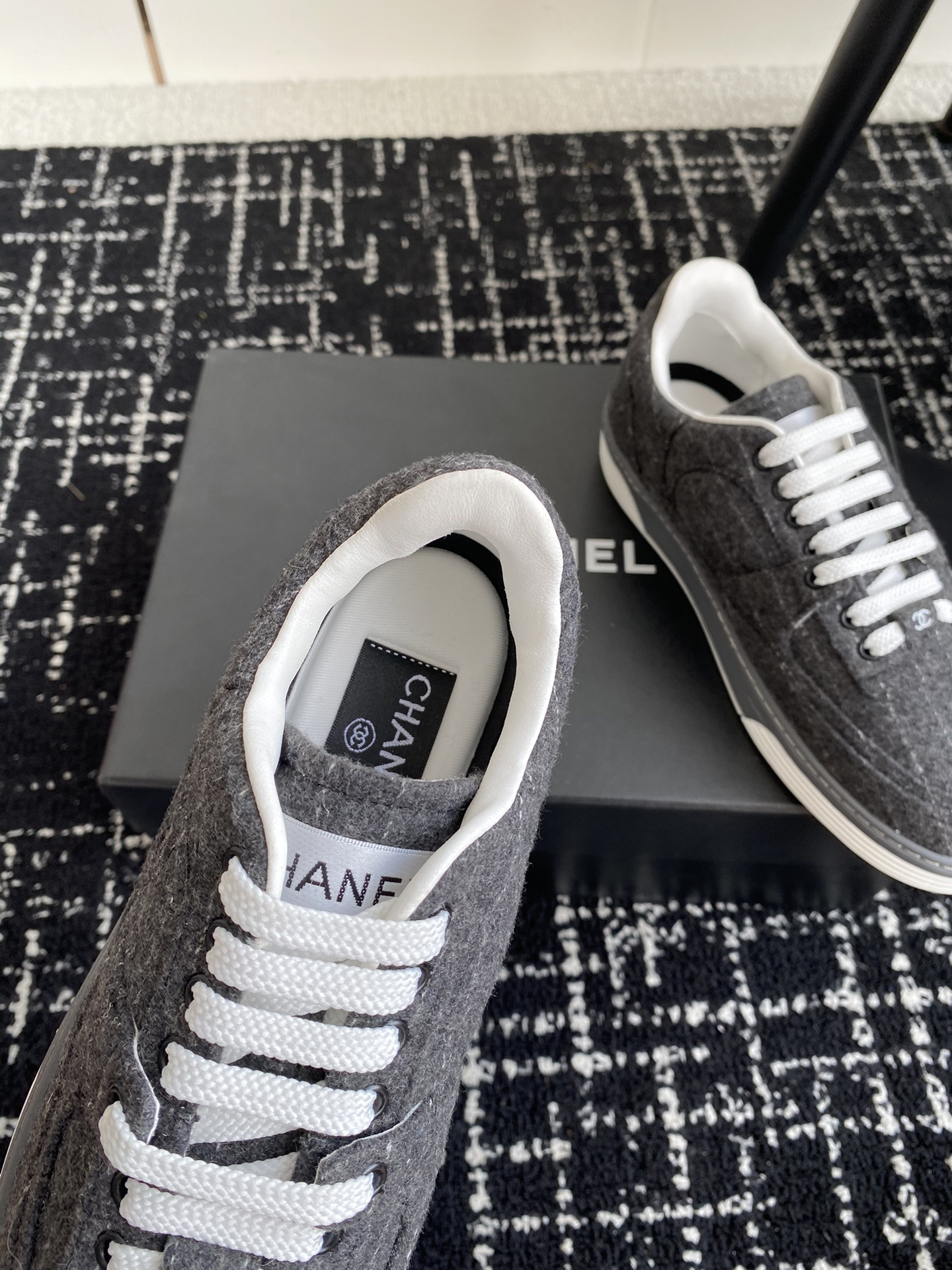 UA CHANEL SNEAKER