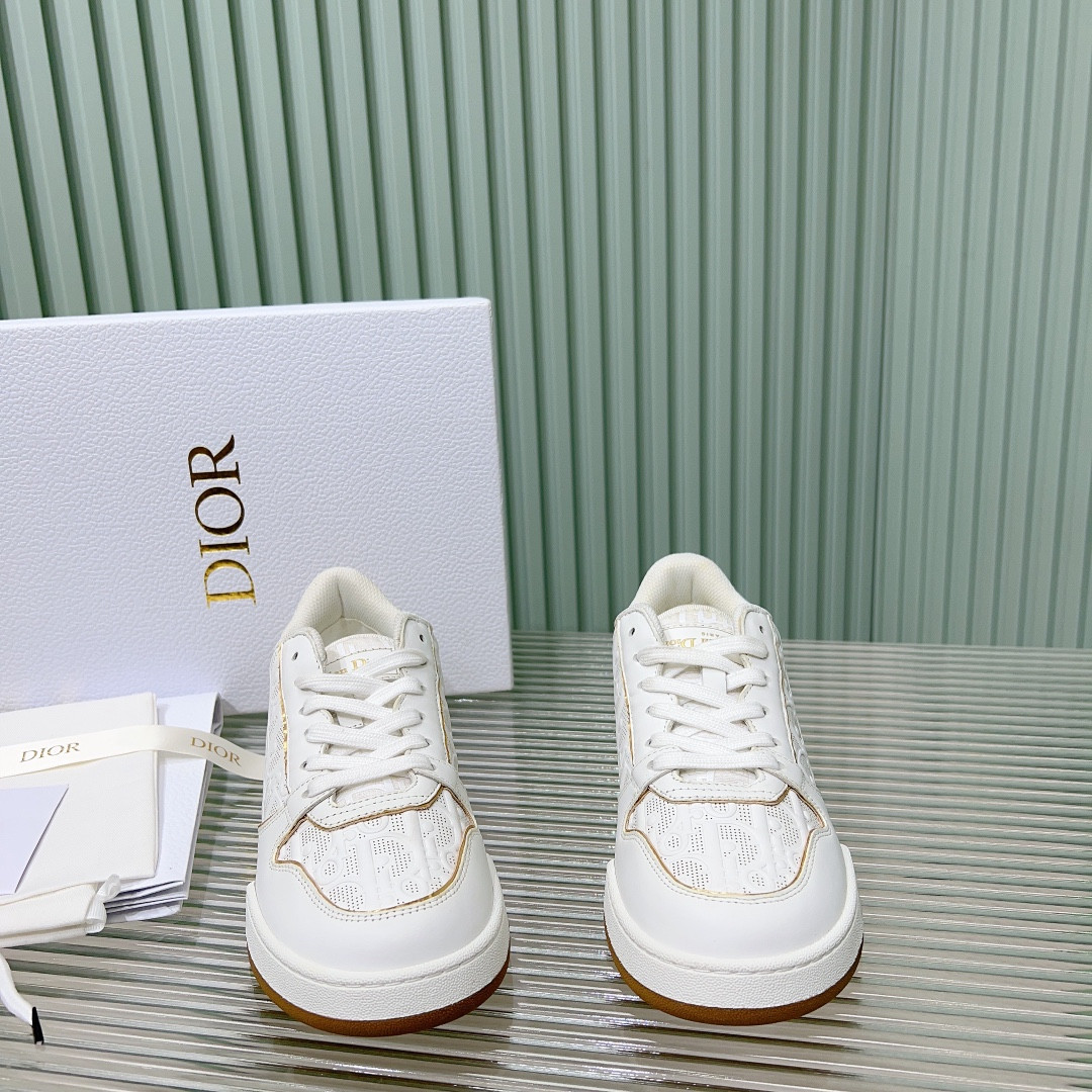 UA Dior One Sneaker