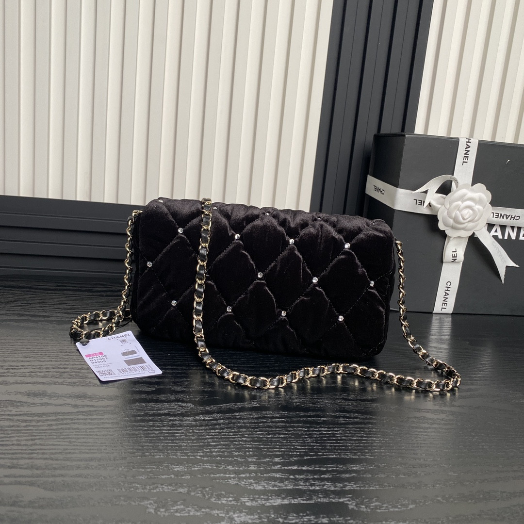 Chanel Clutch with Chain 13×23×5cm