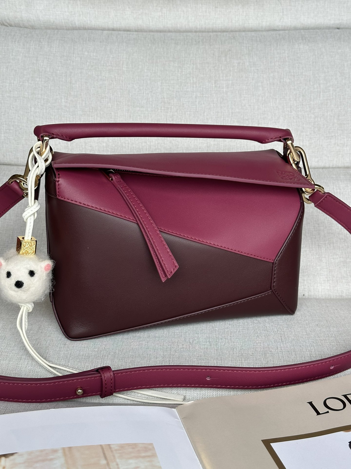 LOEWE Small Puzzle bag in classic calfskin 24x10.5x16.5cm
