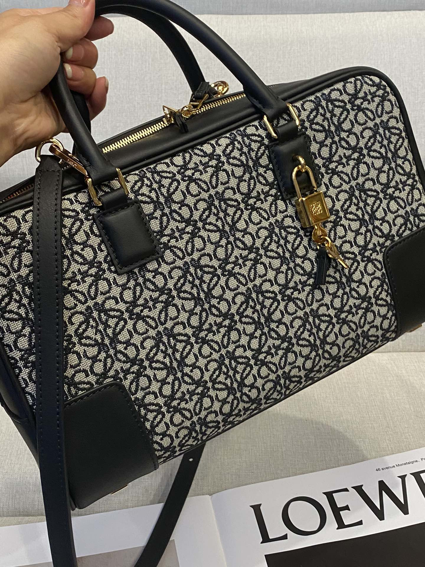 LOEWE Amazona 28x18x11cm