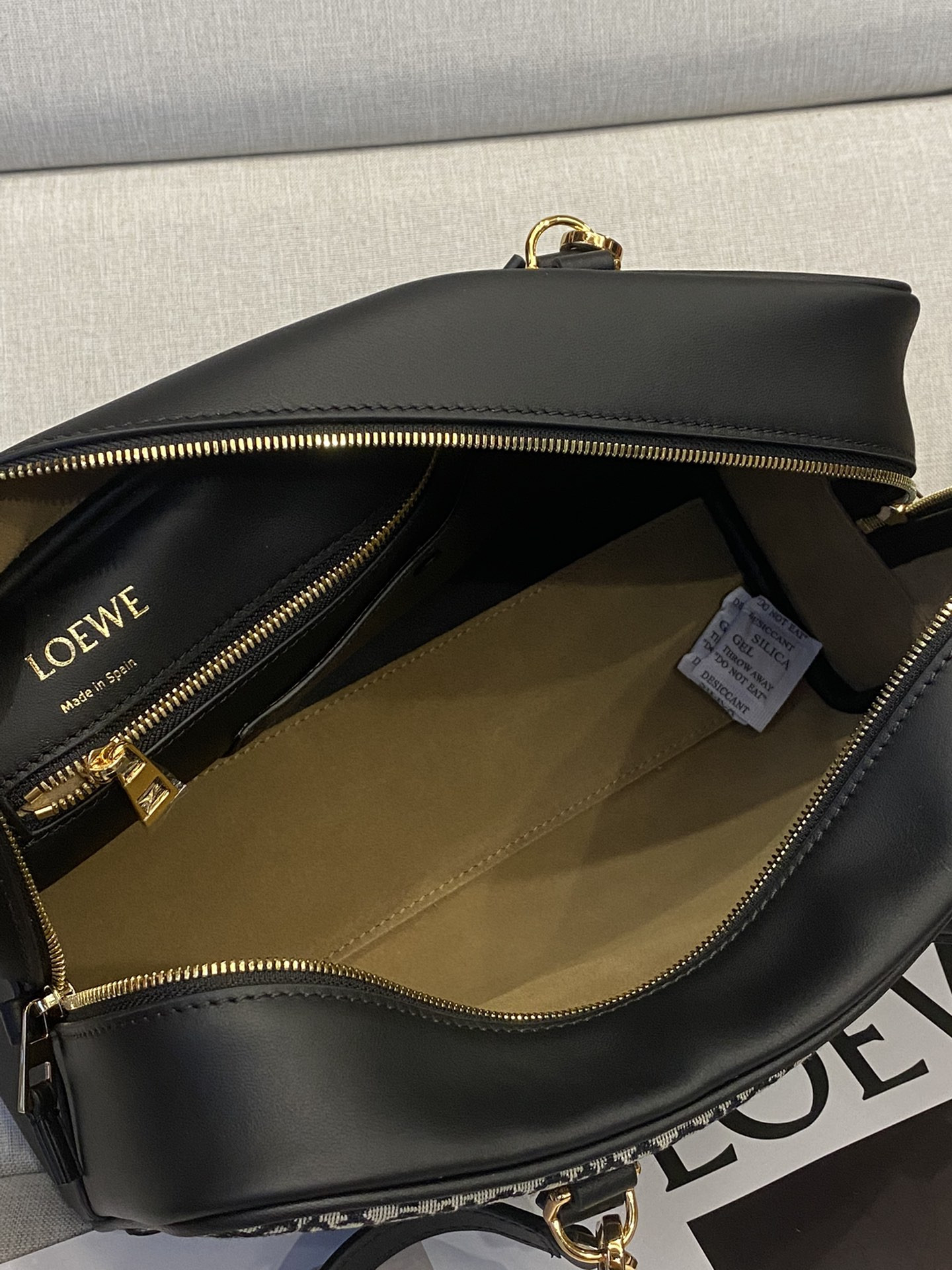 LOEWE Amazona 28x18x11cm