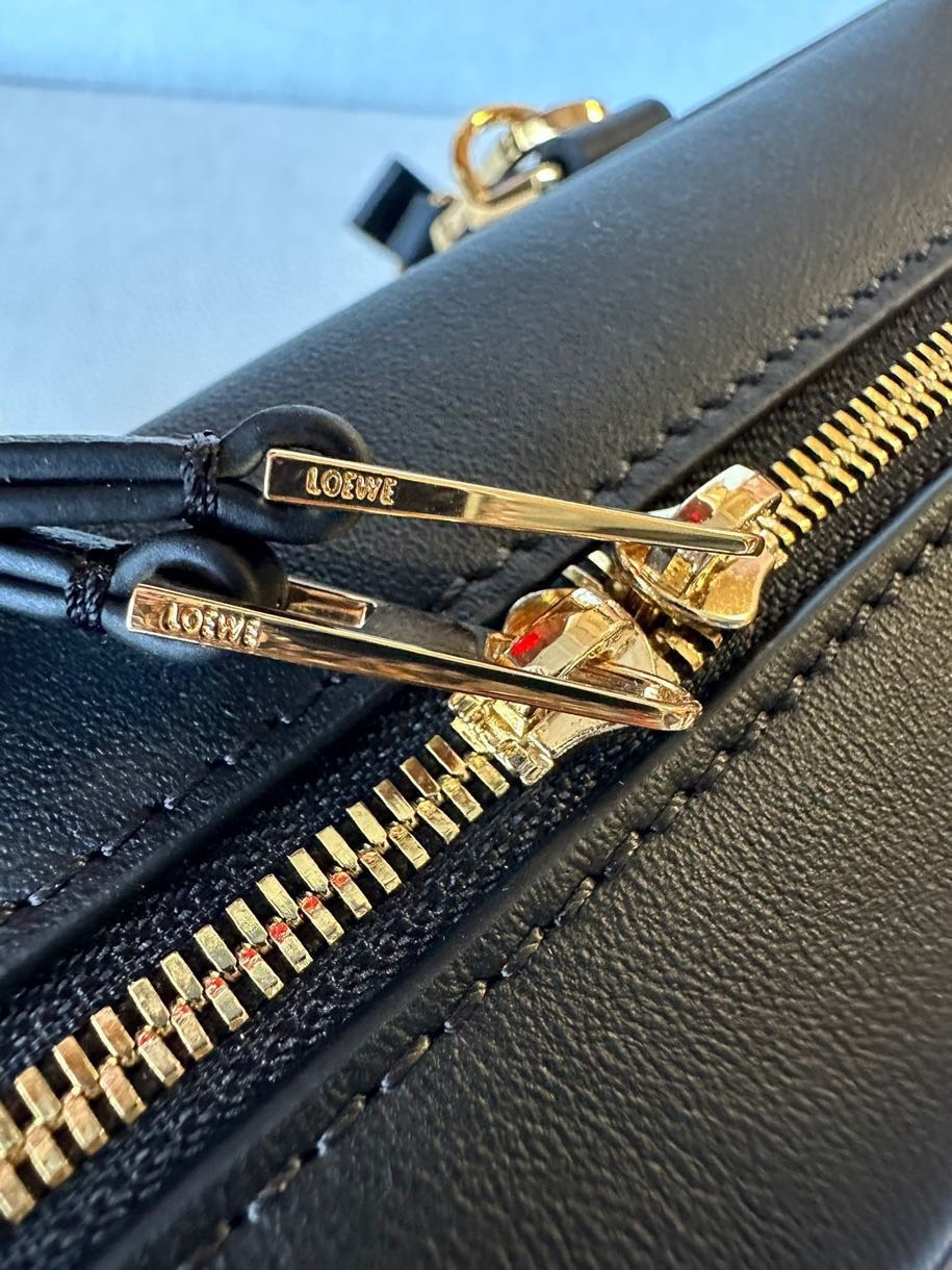 LOEWE Amazona 28x18x11cm