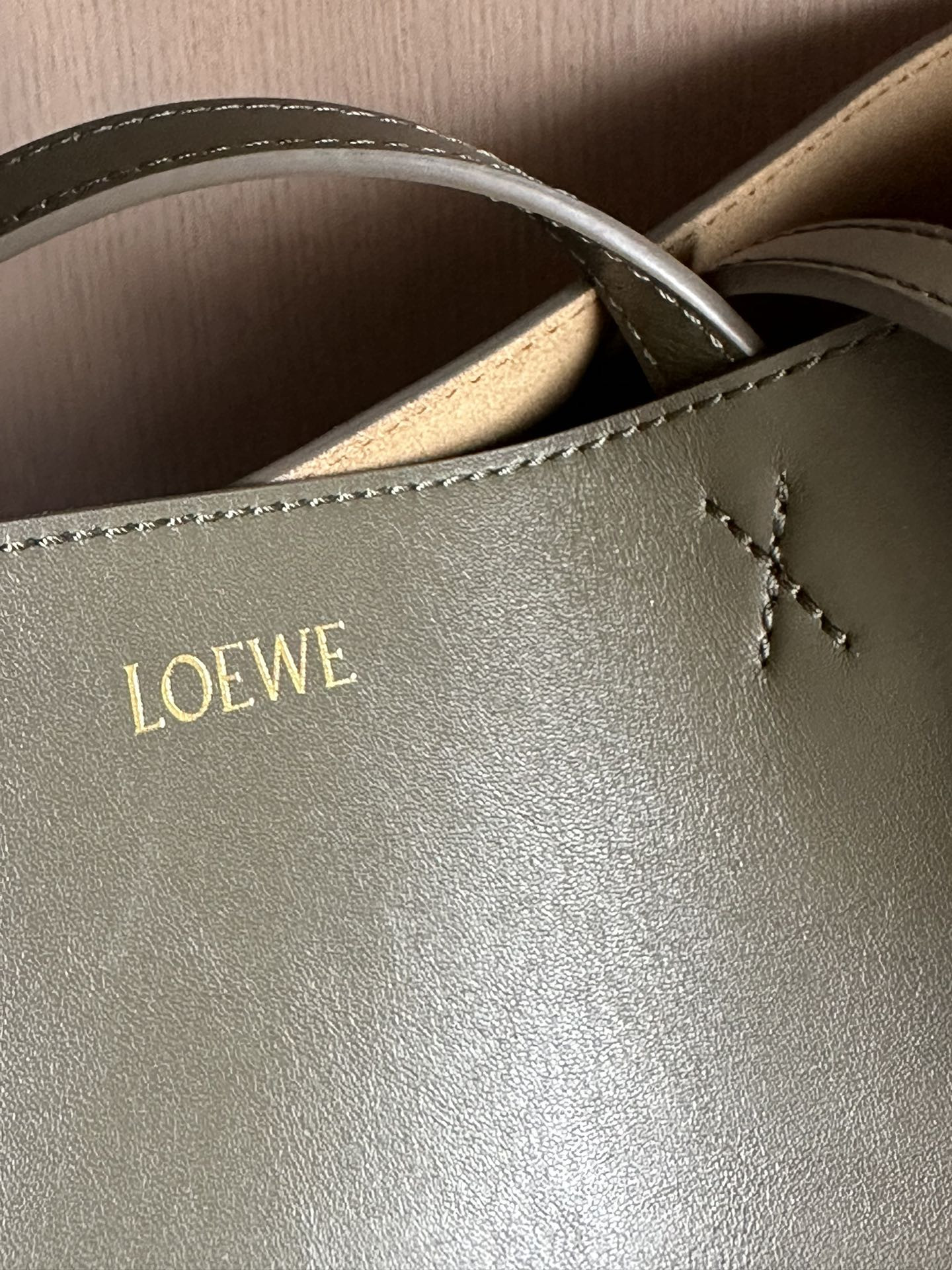 LOEWE Medium Puzzle Fold tote in shiny calfskin 25.5x14.5x31.5cm