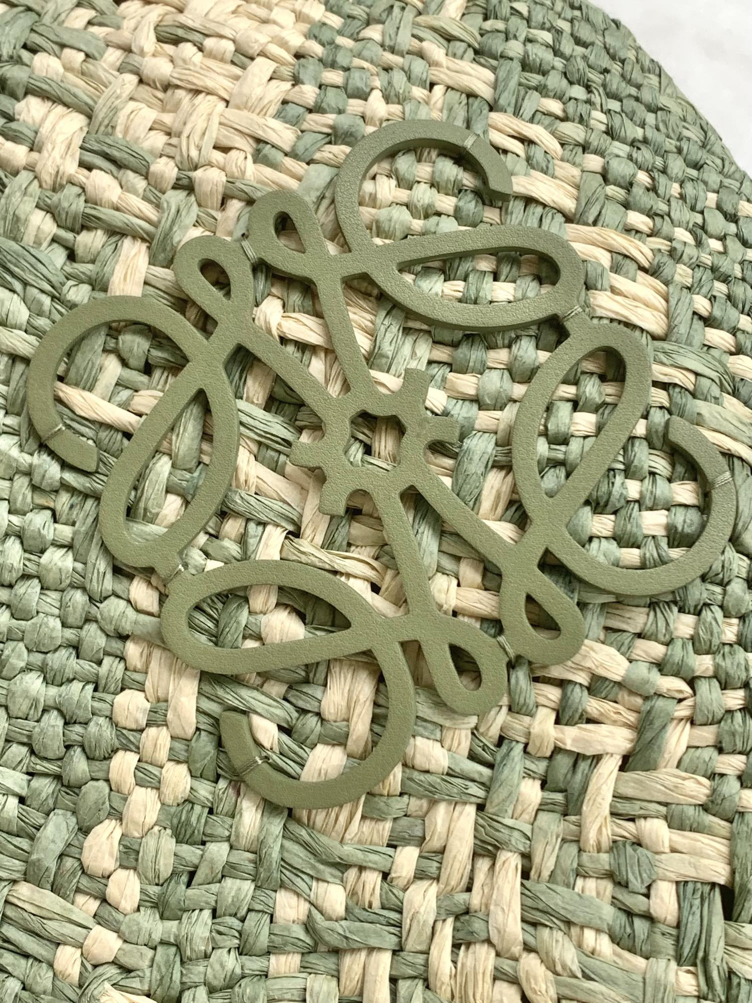 LOEWE Anagram Baske 46x24x15cm