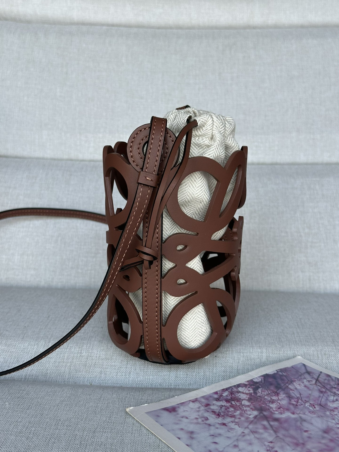 LOEWE Anagram cut-out pocket in classic calfskin and canvas 20x11x8cm