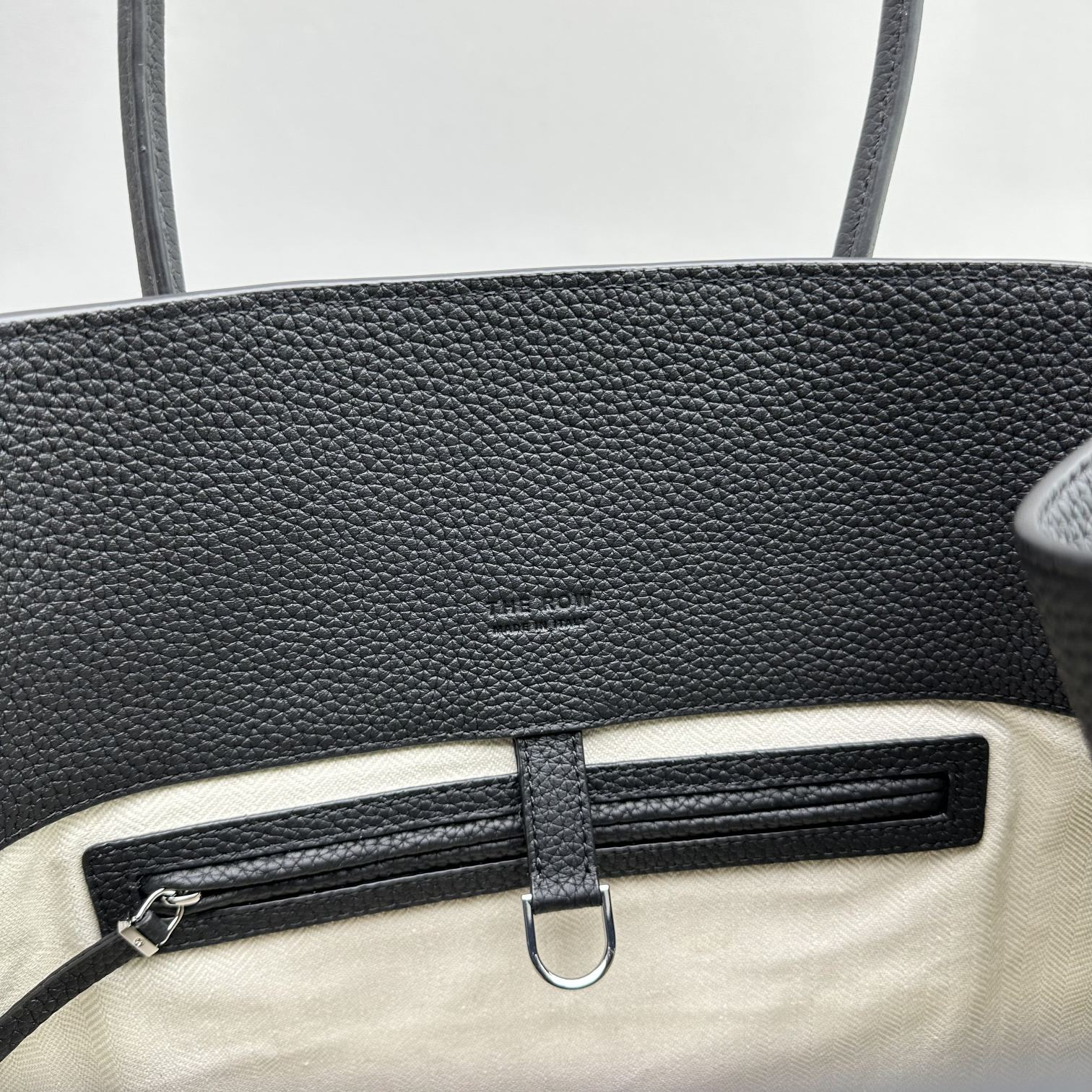 THE ROW MARGAUX 17 43x24x30cm