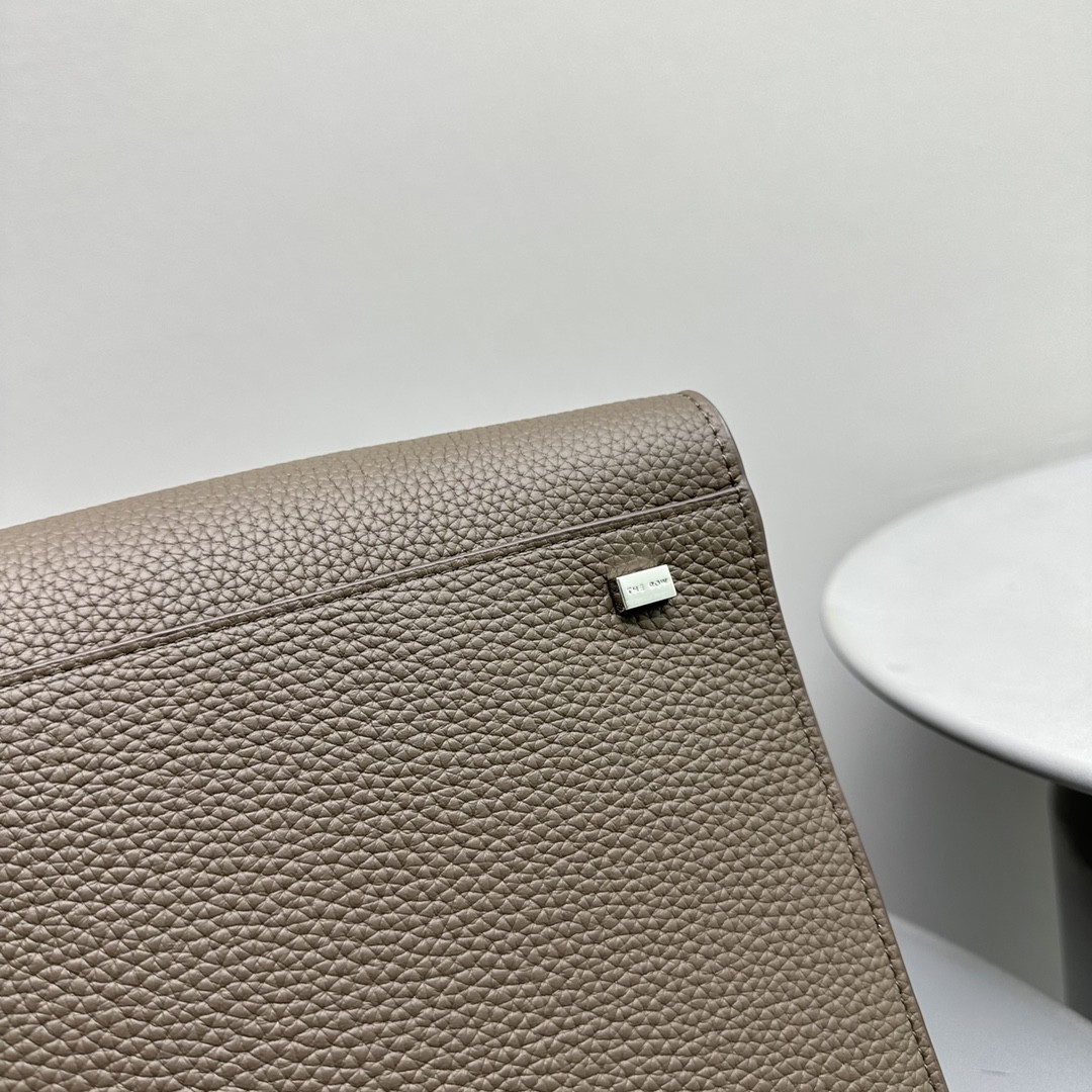 THE ROW MARGAUX 17 43x24x30cm