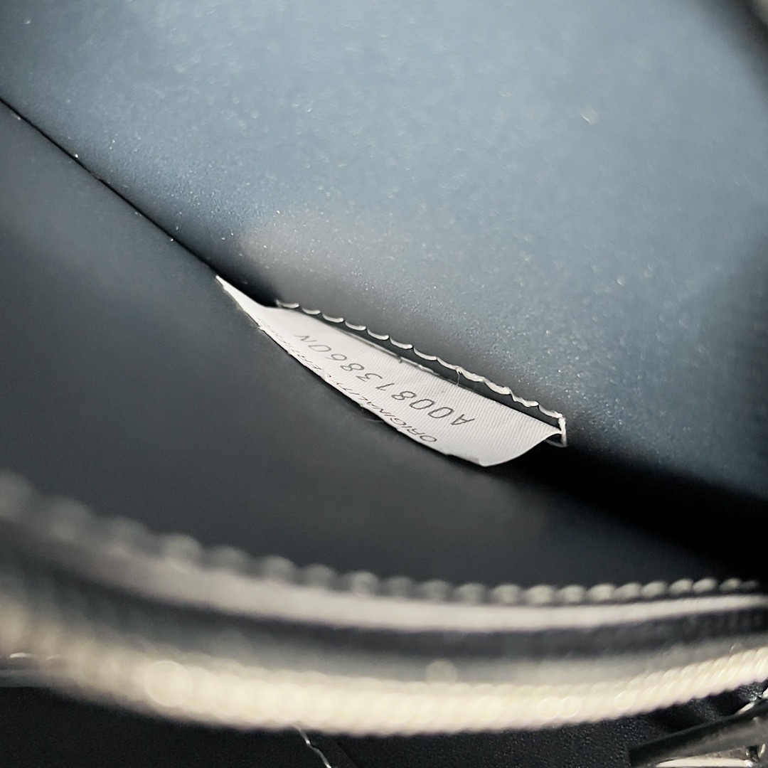 Bottega Veneta Cassette 15x23x5cm