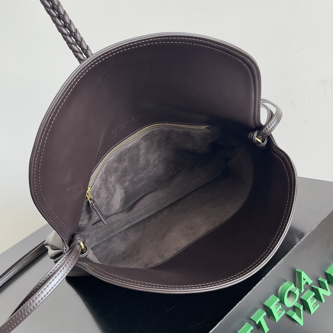 Bottega Veneta Liberta  23 x 35 x 6cm