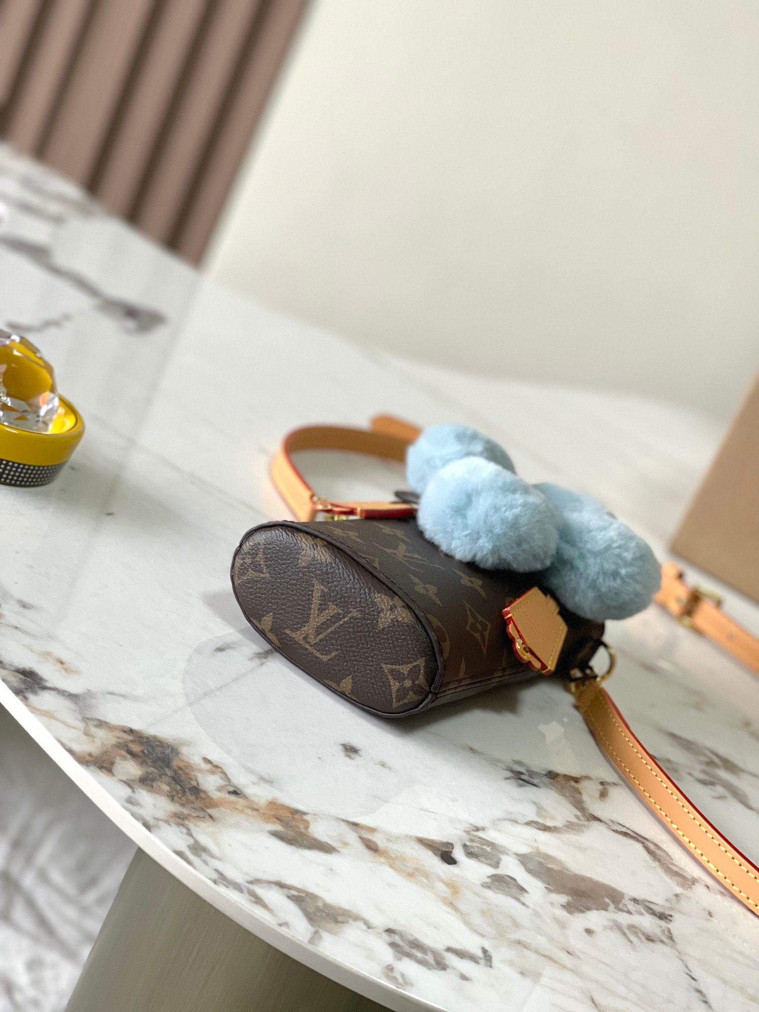 LV Vivienne Phone Pouch M12269 10x17.5x4.5cm