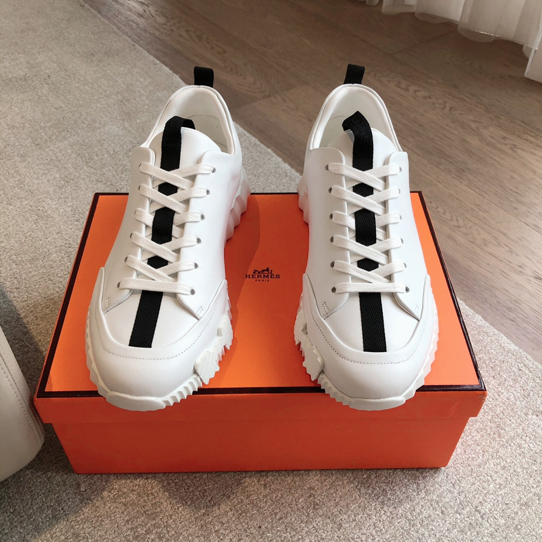 UA Hermès Bouncing Sneaker