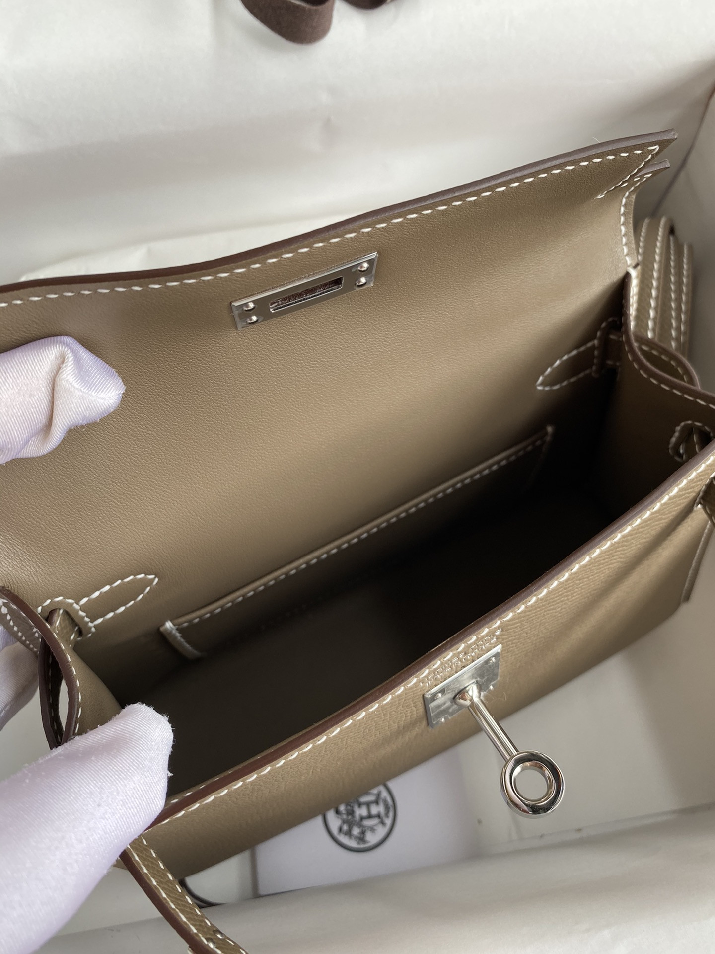 Hermès Mini Kelly 19 19×6×12cm