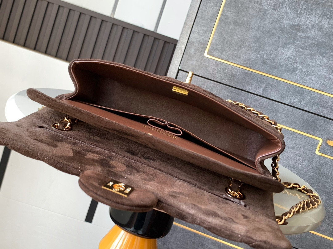 CHANEL CLASSIC 11.12 HANDBAG 25 15.5×25.5×6.5cm