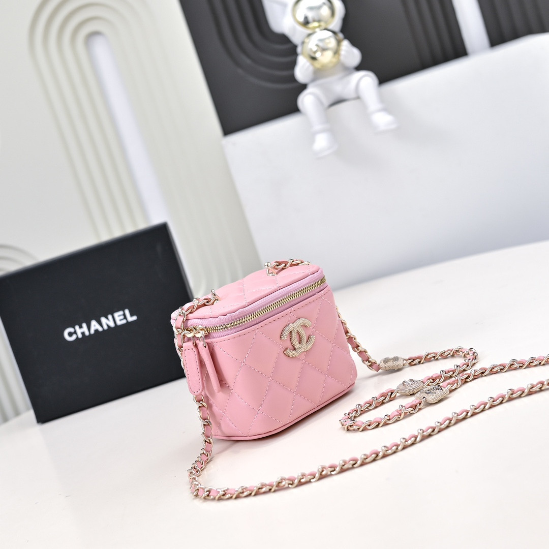 CHANEL Small Vanity with Chain 8.5x11x7cm