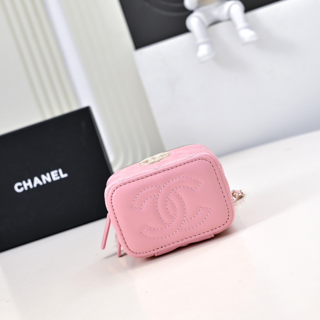 CHANEL Small Vanity with Chain 8.5x11x7cm
