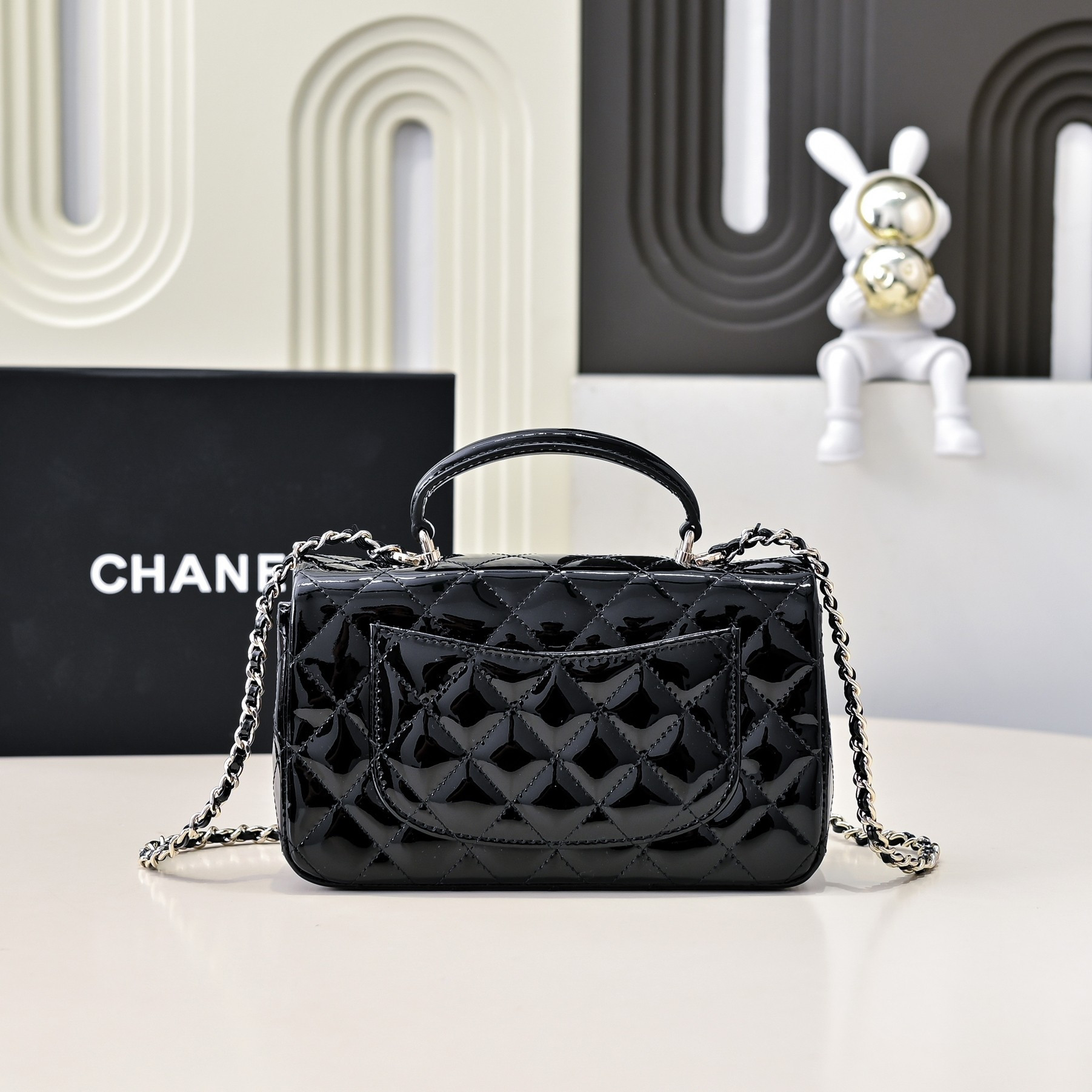 CHANEL Mini Classic Handbag With Top Handle 20x12x6cm