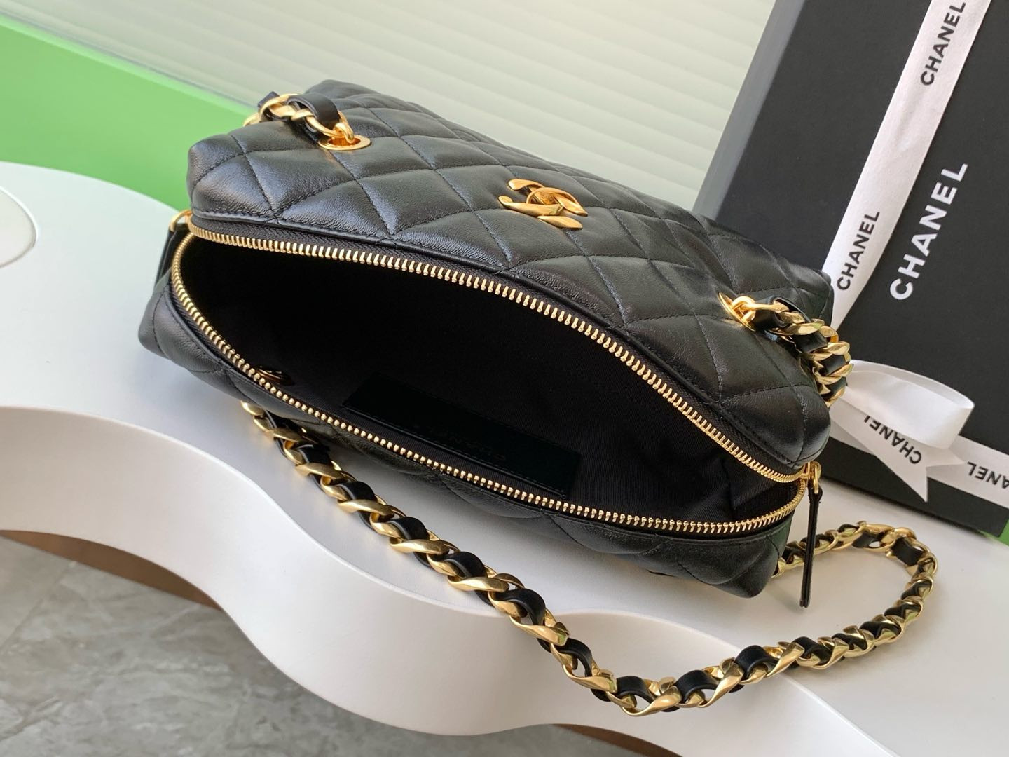 Chanel Bowling Bag 15x25x11cm