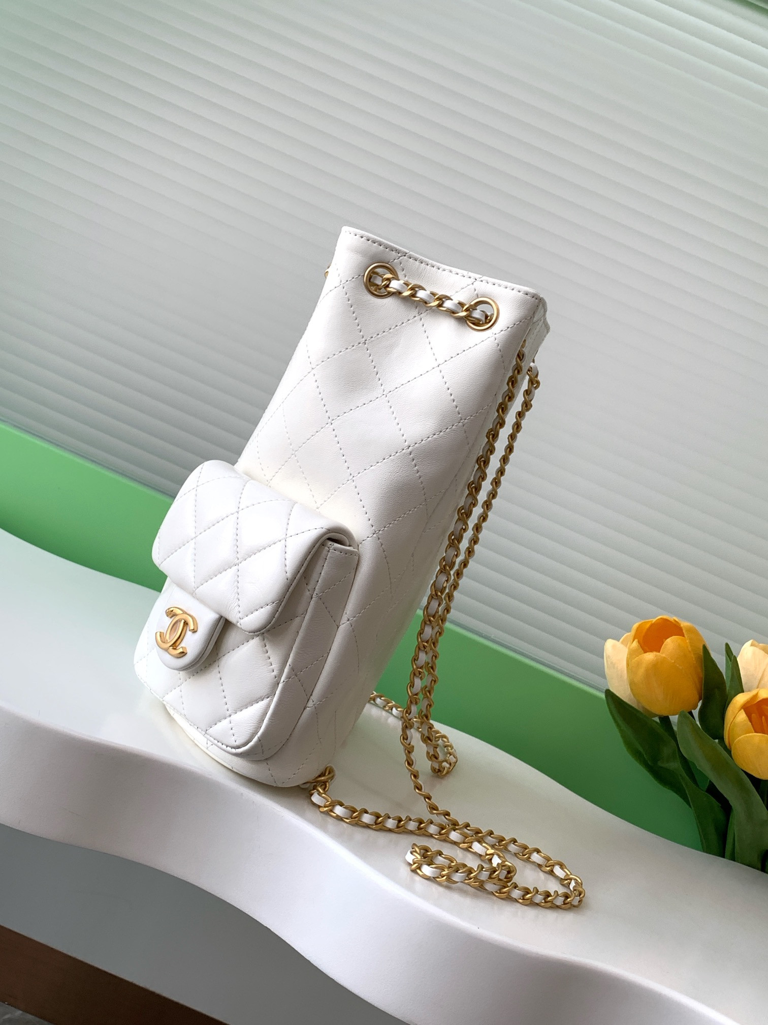 Chanel Backpack Shiny Lambskin 24.5x18x8cm