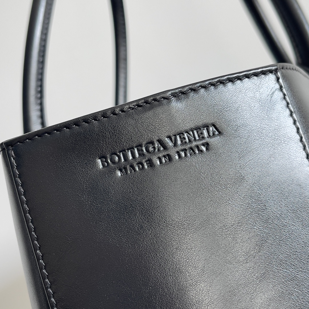 Bottega Veneta Large Arco Tote 46x34x11cm