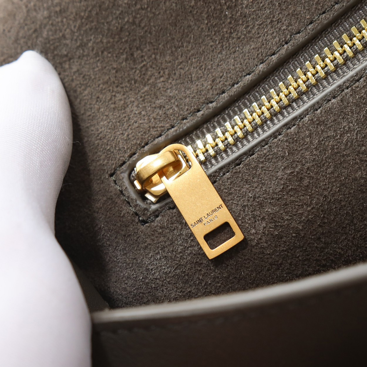 YSL niki satchel in leather 21.5x16x9cm