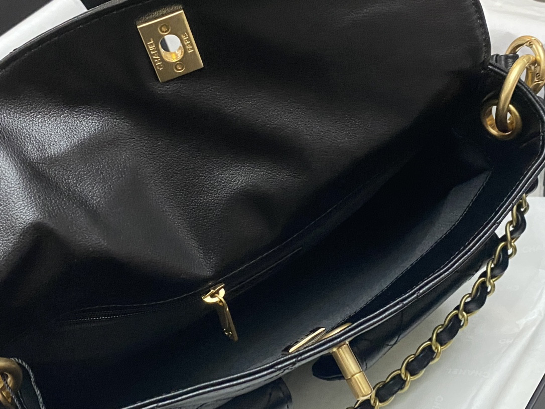 Chanel Hobo Handbag 21x27x4.5cm