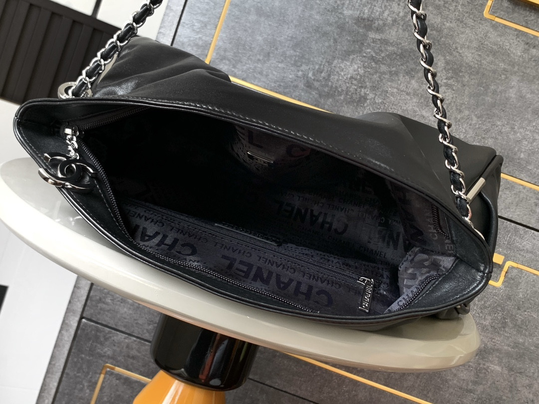 Chanel OHANEL hobo bag 40x30x15cm