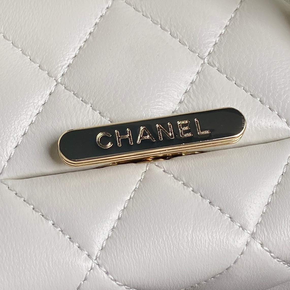Chanel Box bag 15x22x7.5cm