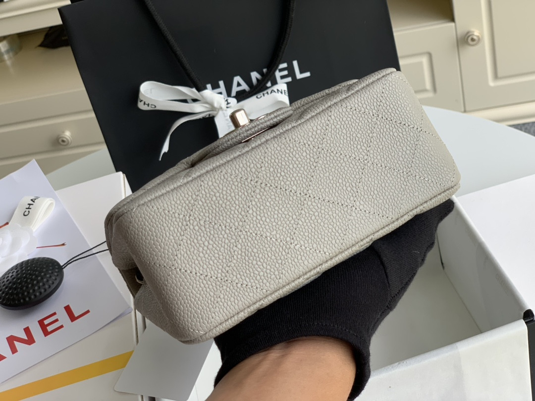 CHANEL mini CF 17cm