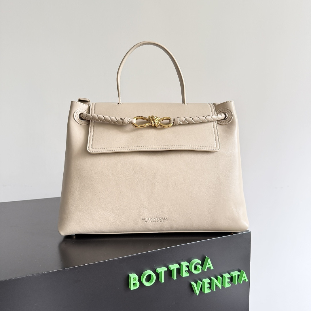 Bottega Veneta Medium Ciao Ciao 34x26x15cm