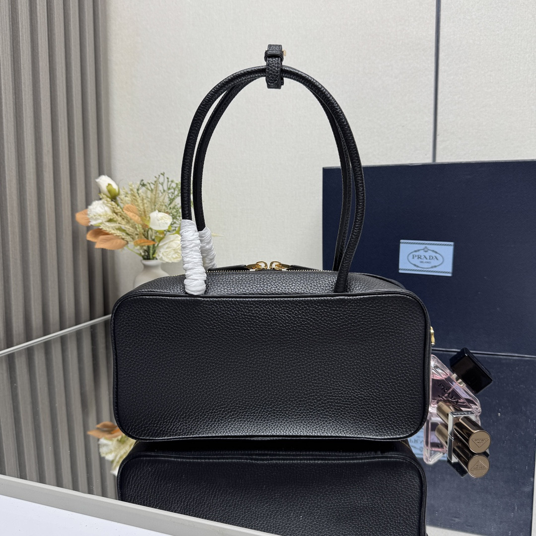 Prada Medium top handle bag in Vitello Dino soft leather 13x28x8cm