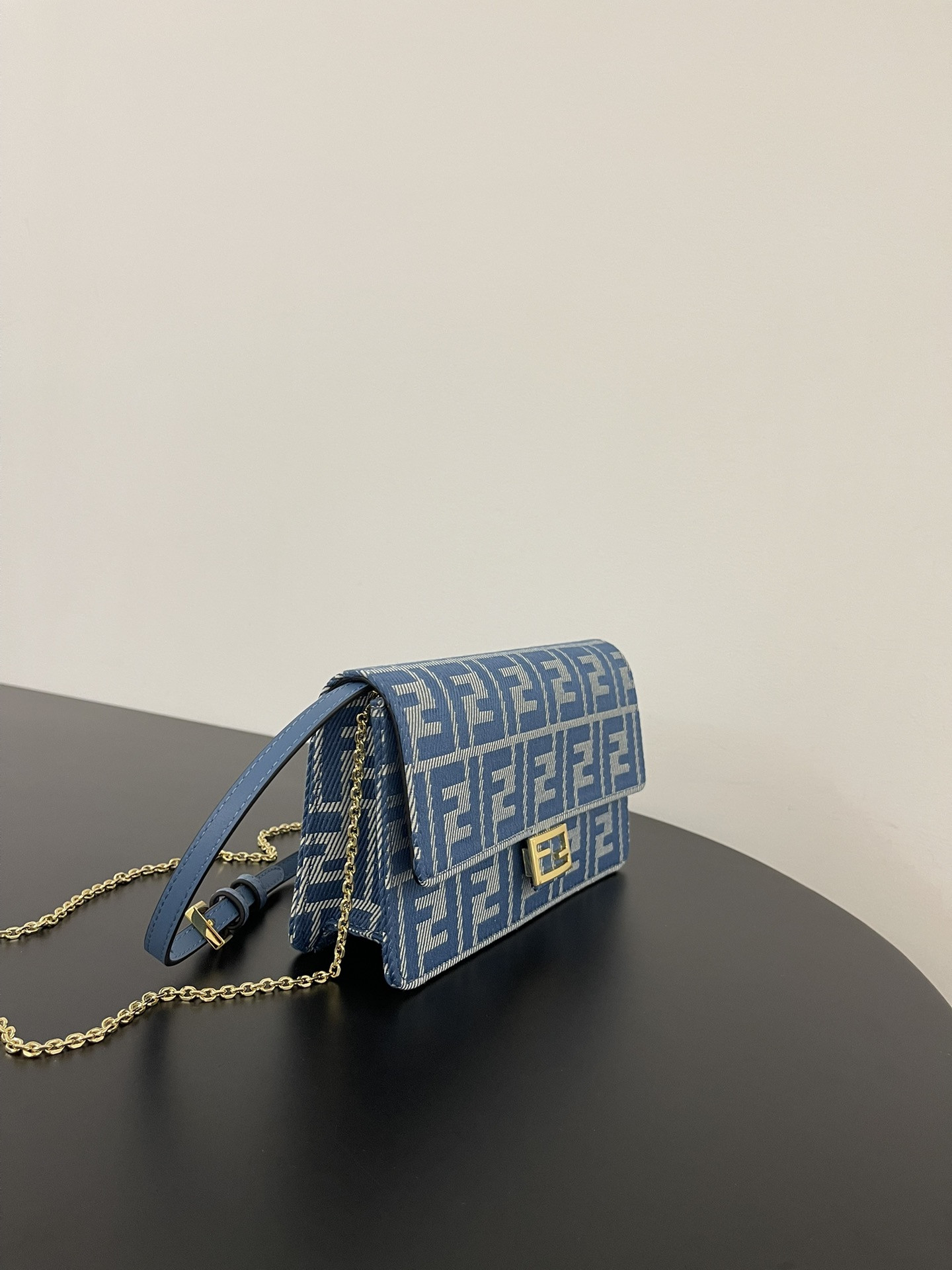 Fendi baguette Blue denim effect FF jacquard bag 15x6x27 cm