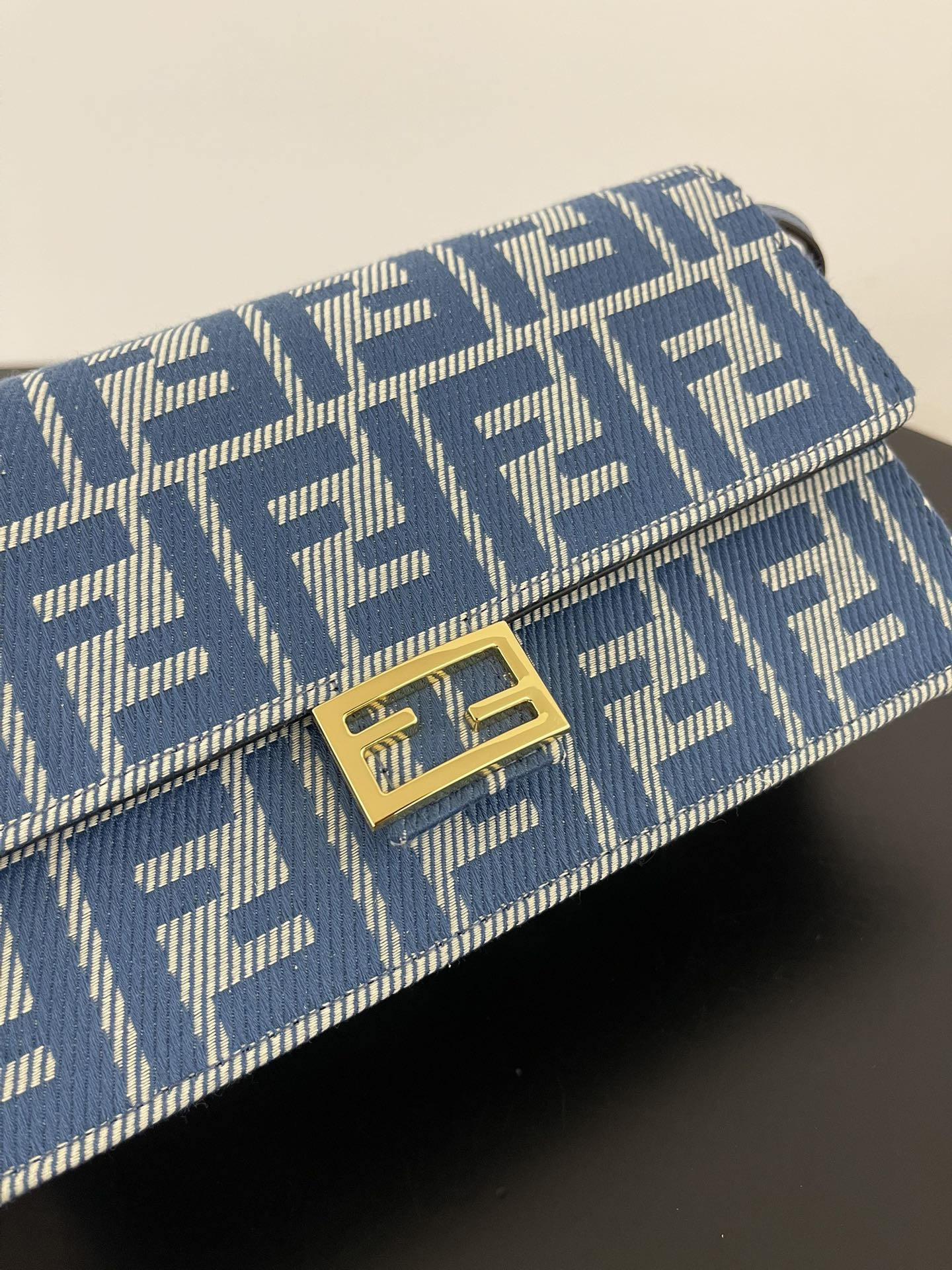 Fendi baguette Blue denim effect FF jacquard bag 15x6x27 cm