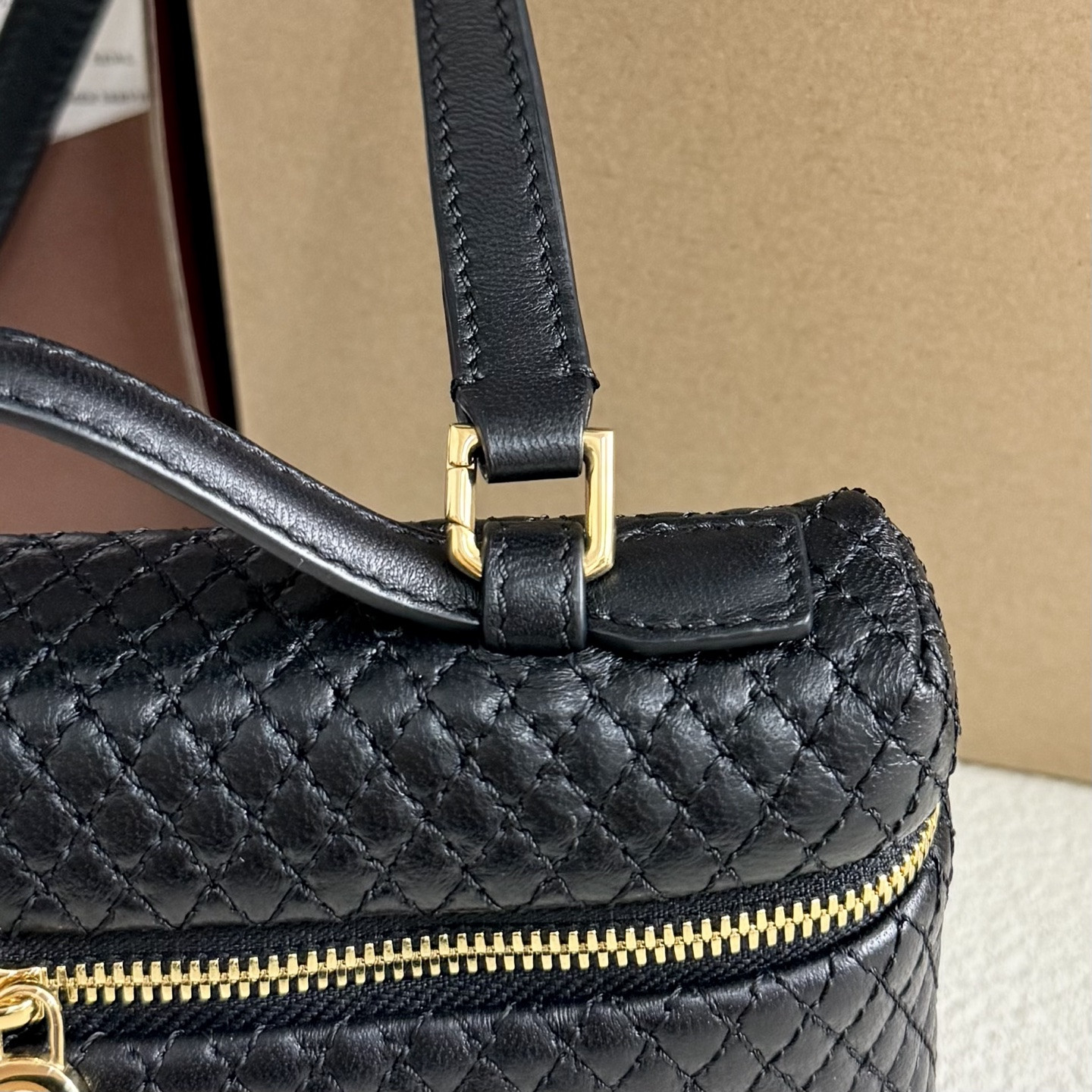 Loro Piana Extra Pocket L19 Lambskin 19x11.5x7cm