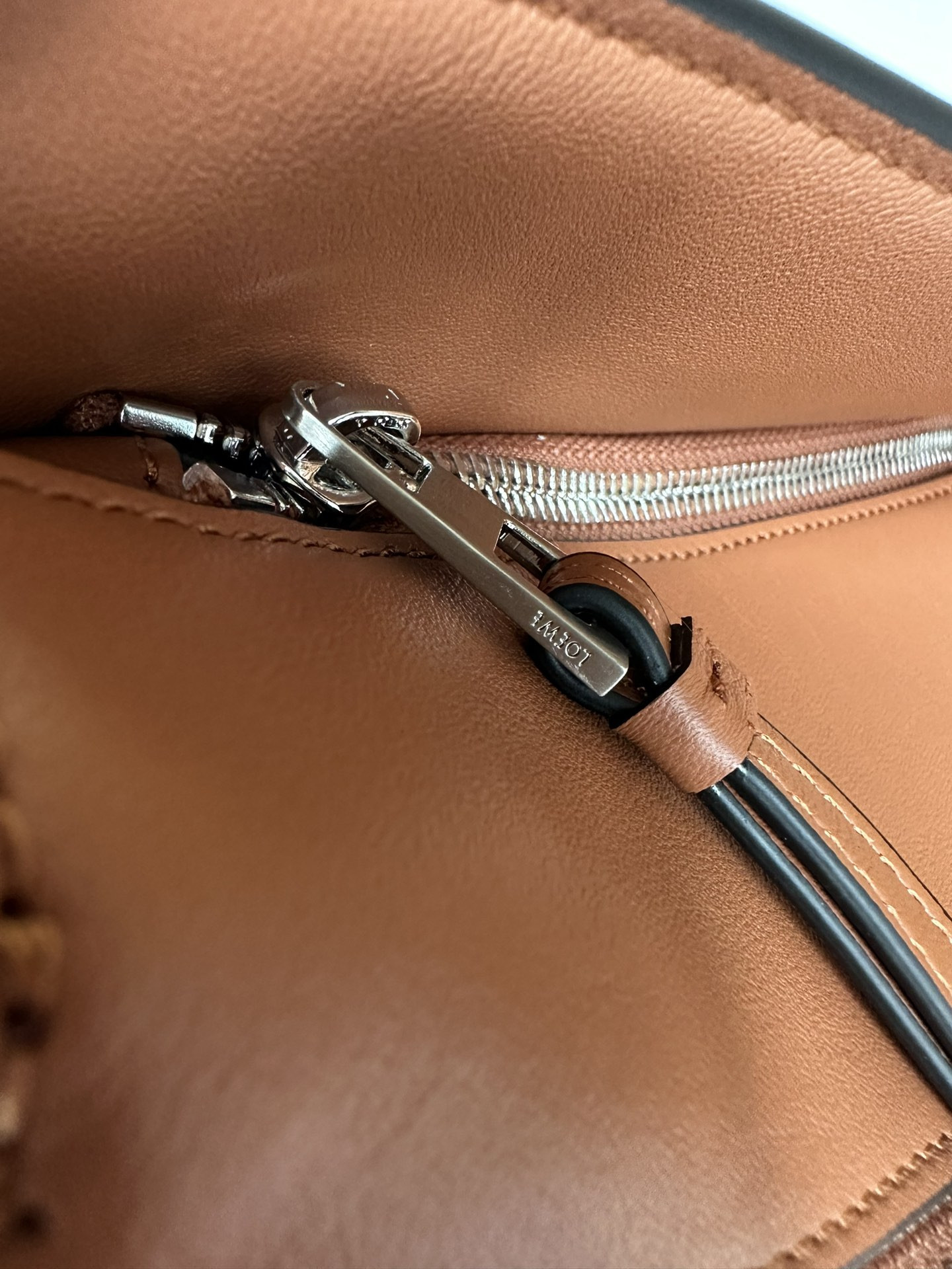 Loewe Small Puzzle bumbag in classic calfskin 24x10.5x16cm