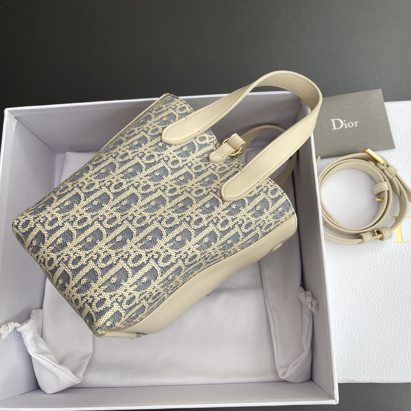 Dior Small Signature Bucket Bag 21x19x11cm