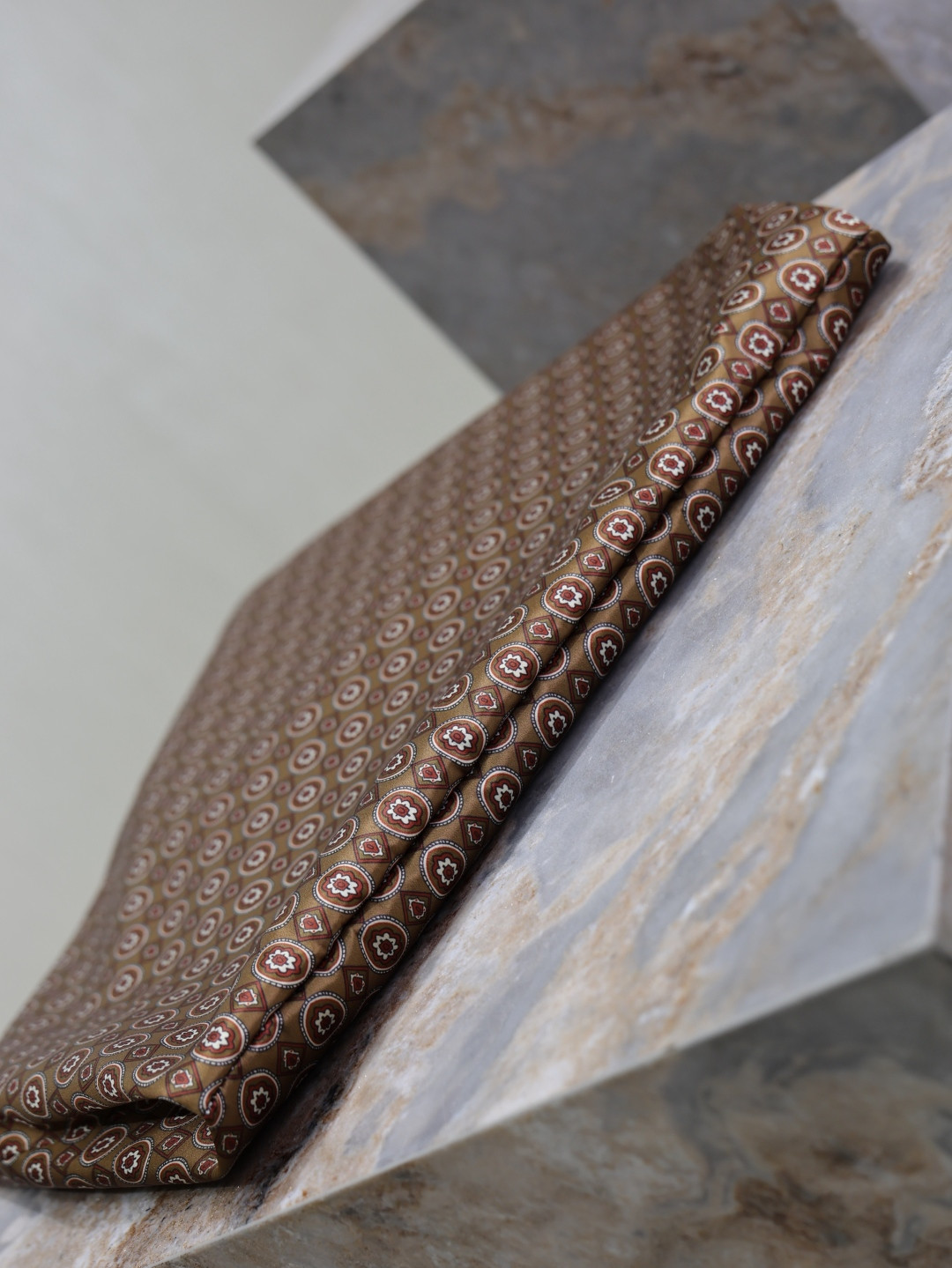 YSL Amalia (Jacquard) 42x50x1cm