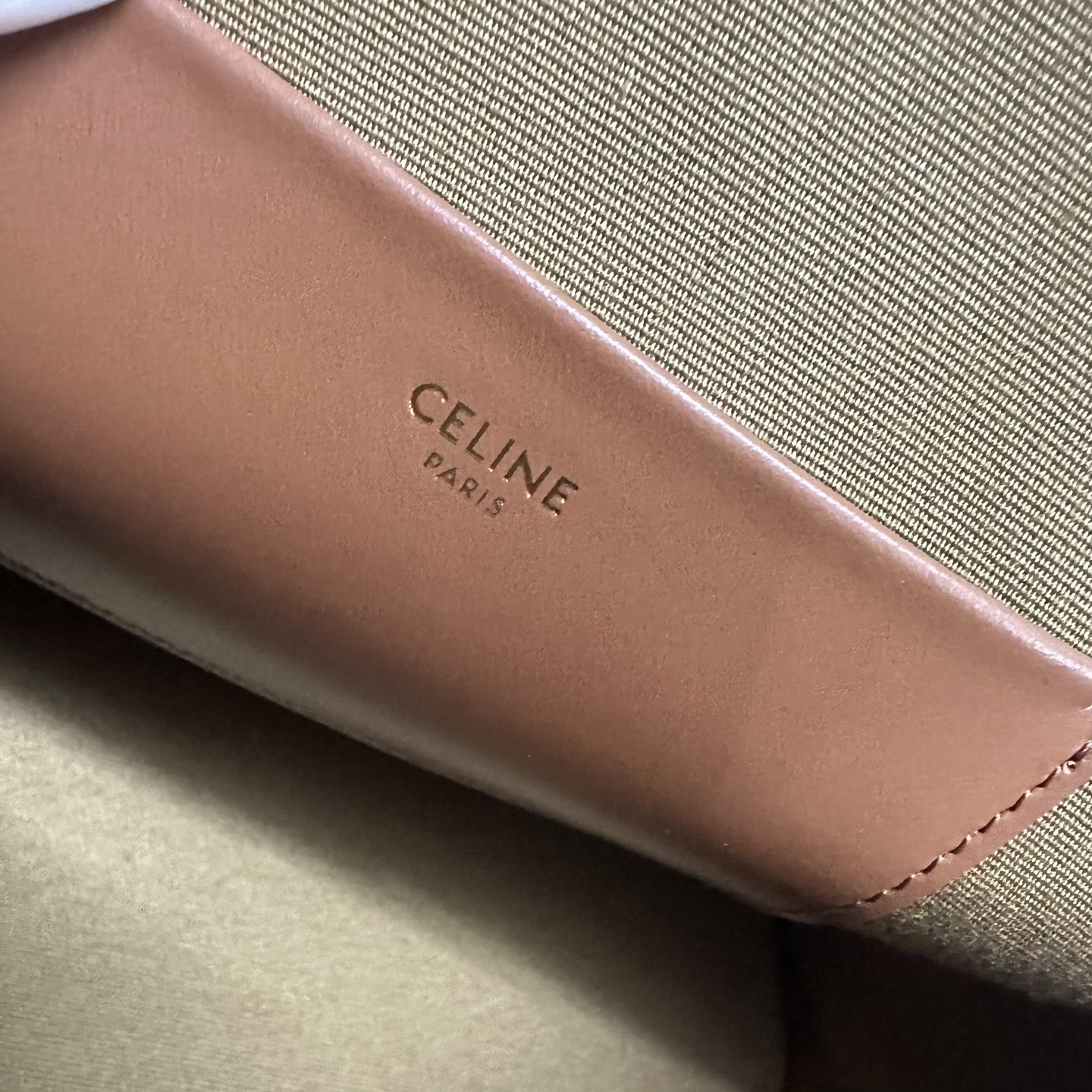 Celine TEEN HONORINE BAG IN Triomphe Canvas and Calfskin 22.5x17x10cm