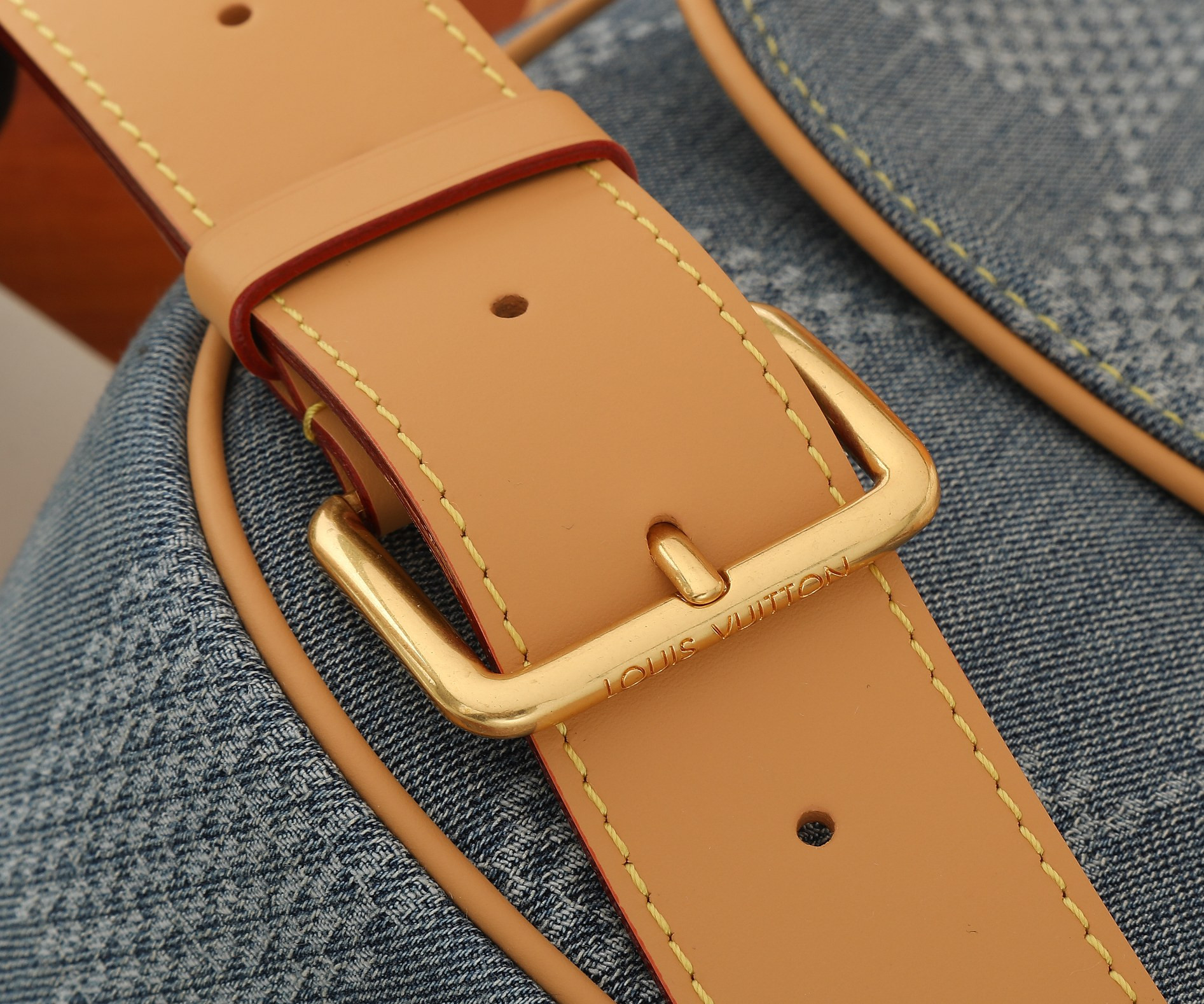 LV Montsouris Messenger MM N40743 35x29x12cm