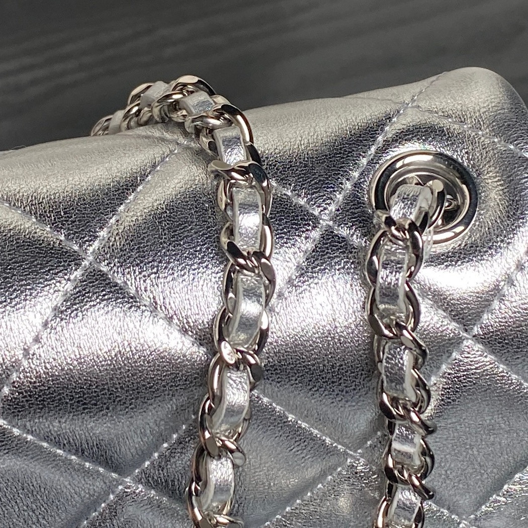 Chanel Clutch with Chain AP4593 10x16.5x5cm