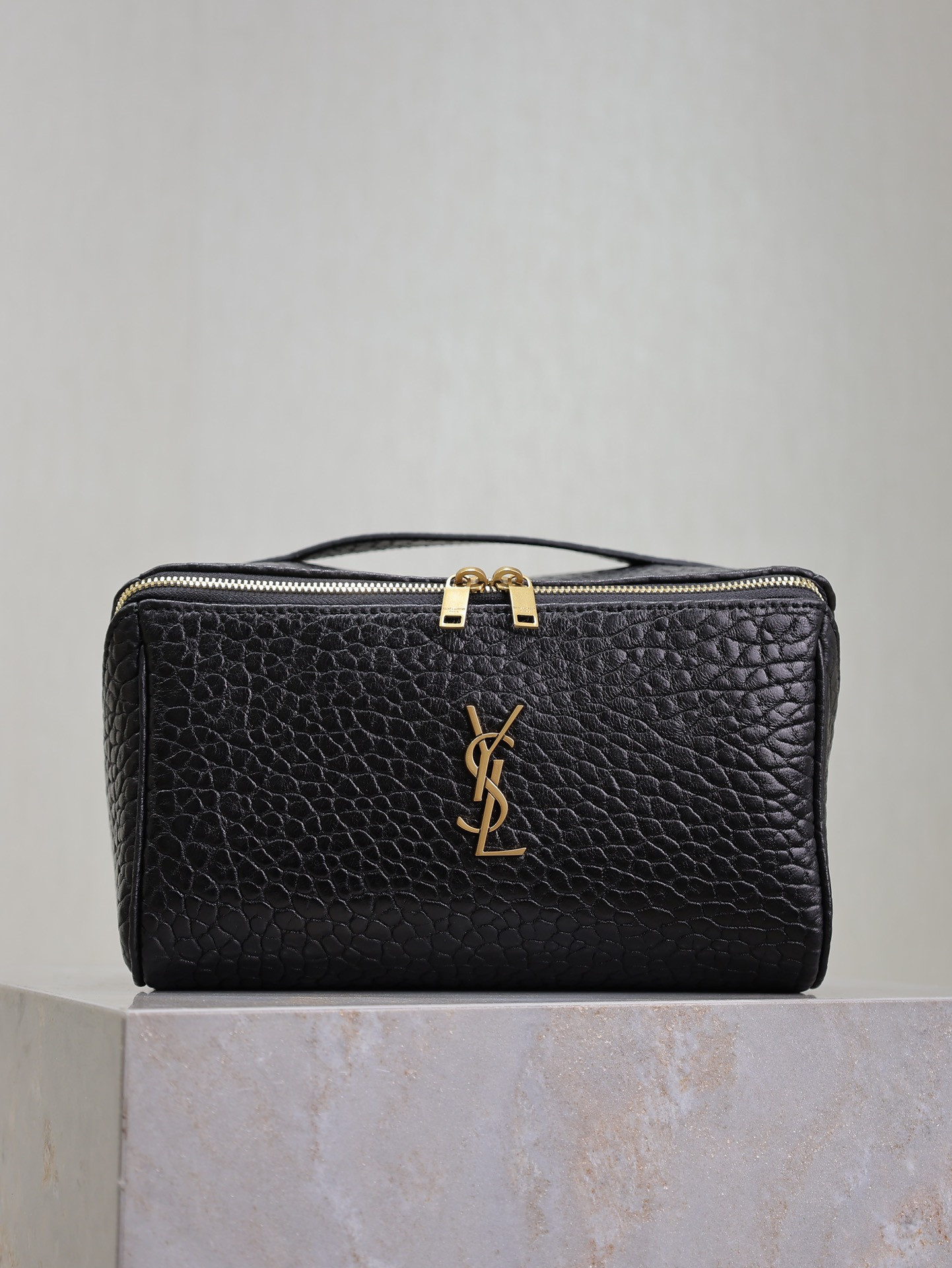 YSL GABY Vanity Case in Grained Leather 21x13x13cm