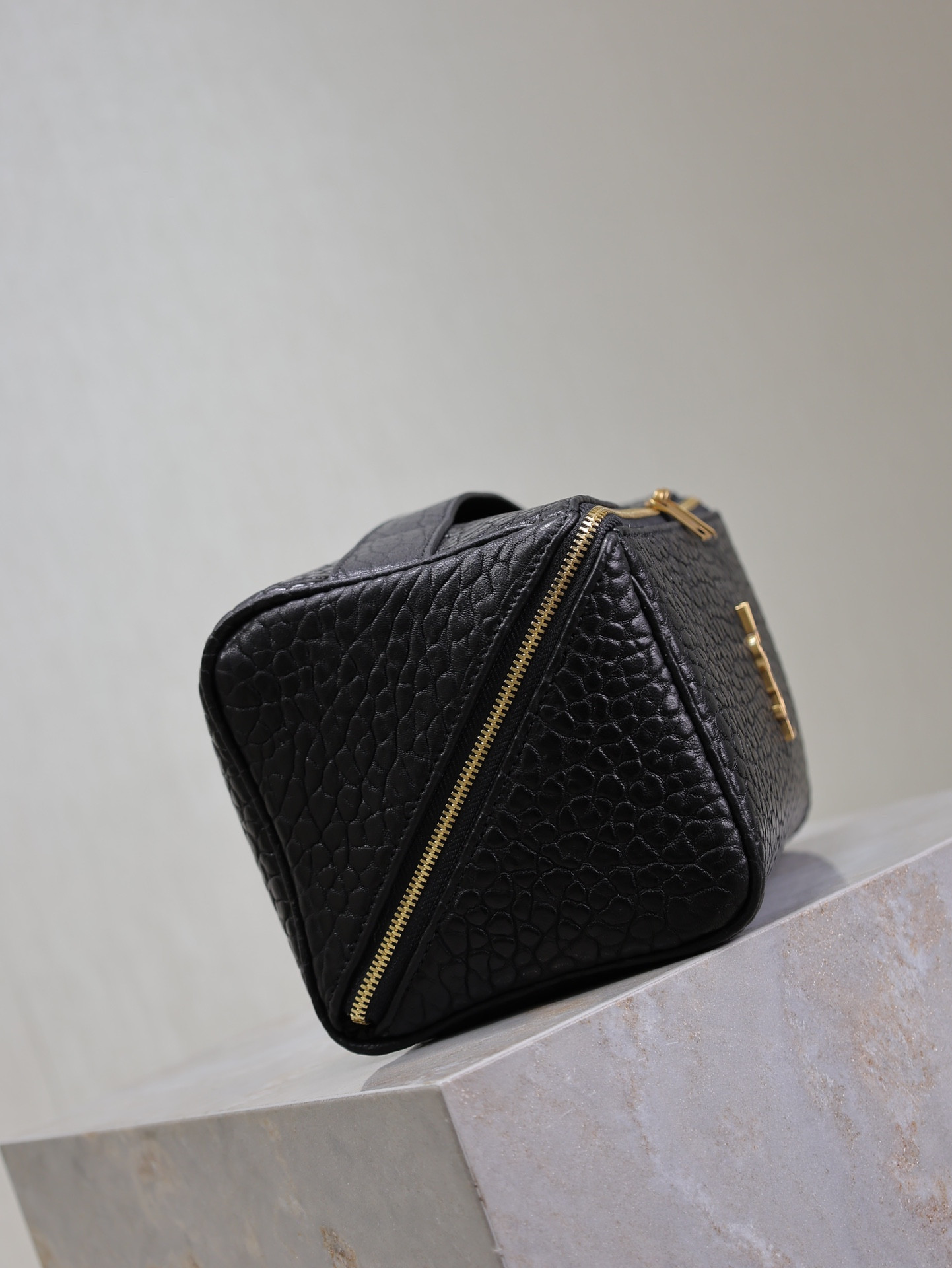 YSL GABY Vanity Case in Grained Leather 21x13x13cm