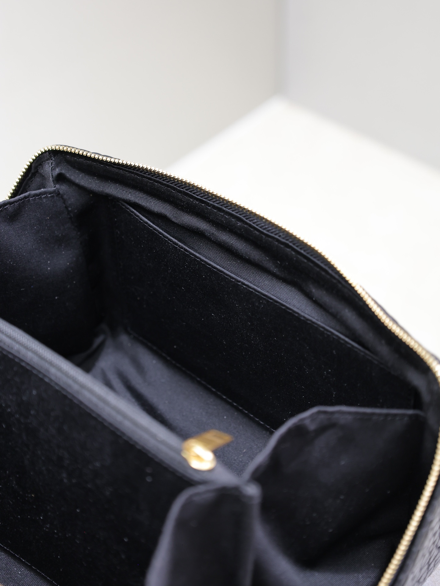 YSL GABY Vanity Case in Grained Leather 21x13x13cm