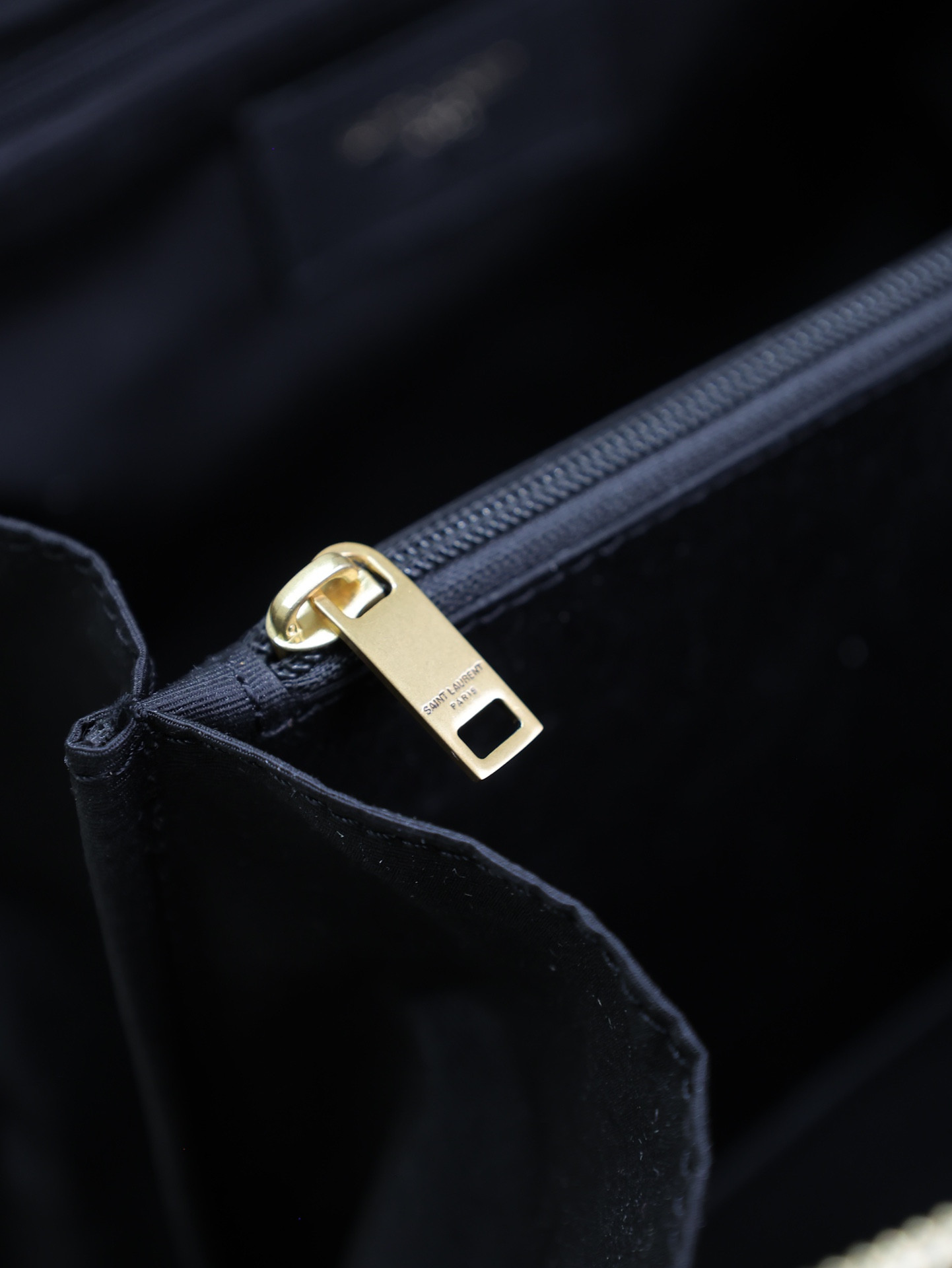 YSL GABY Vanity Case in Grained Leather 21x13x13cm