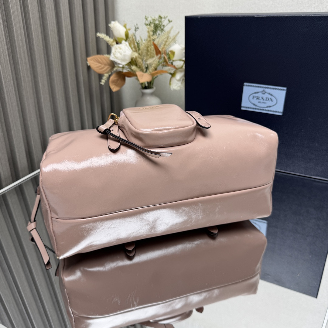 Prada Dangle medium leather top-handle bag 14x30x13.5cm