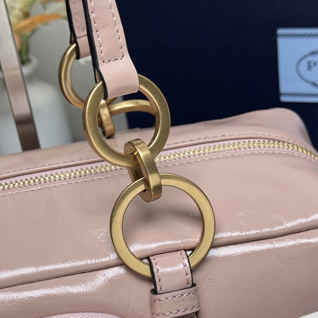 Prada Dangle medium leather top-handle bag 14x30x13.5cm