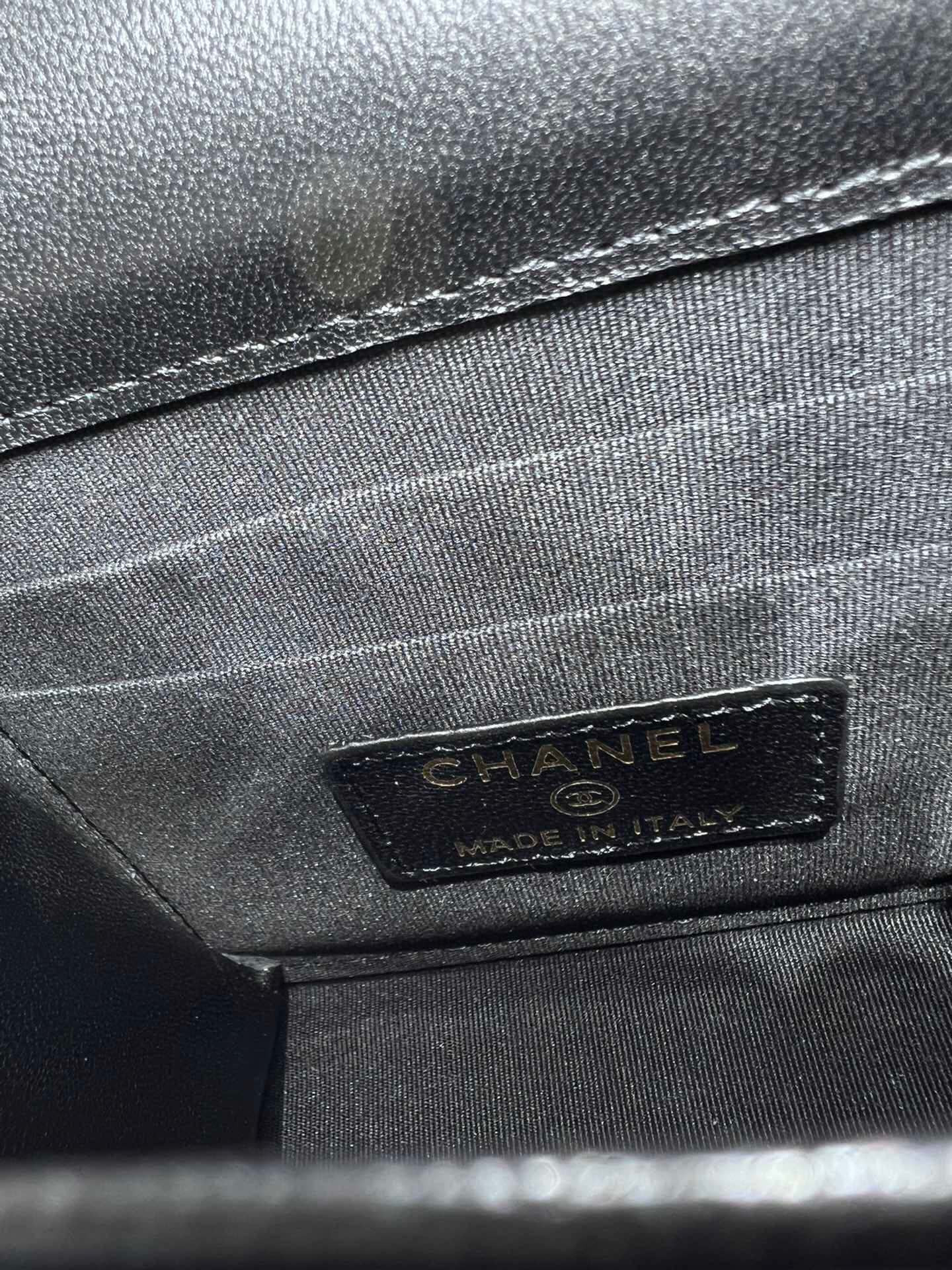 Chanel Clutch shoulder flap bag AP2682 11x11x4cm