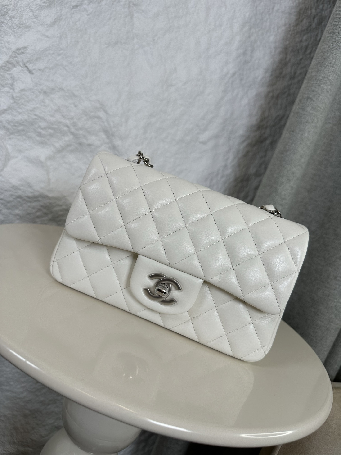 Chanel Mini Flap Bag 20x12x6cm
